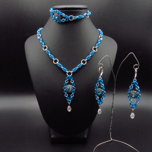 Handwoven chainmaille jewlery